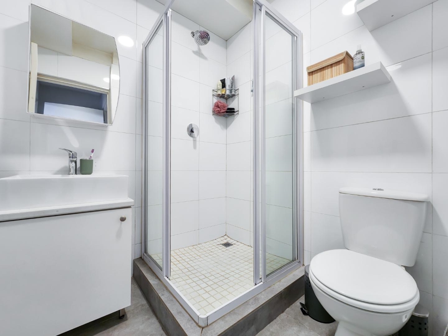 1 Bedroom Property for Sale in Gardens Western Cape